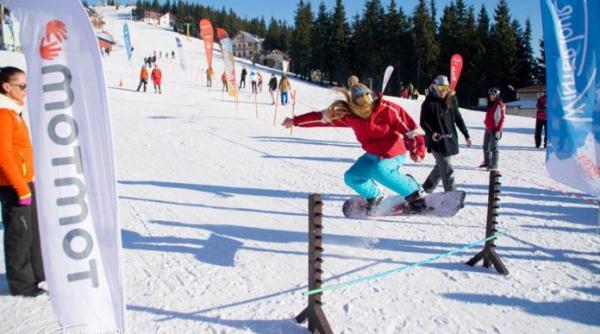 peste o mie de turisti au luat cu asalt partia din statiunea ranca incantati de prima ninsoare