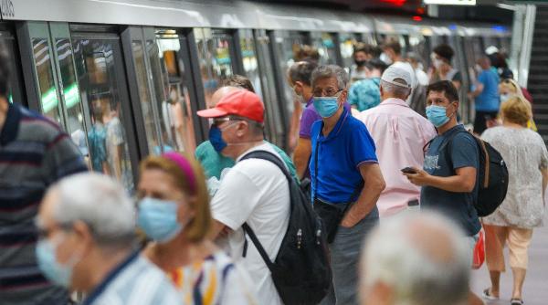 probleme la metrou circulatia trenurilor pe magistralele 1 si 3 ingreunata de o sina defecta