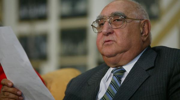 rolul partidului comunist in propria sa prabusire din 1989