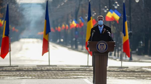 klaus iohannis a facut campanie electorala de ziua nationala la arcul de triumf