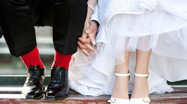 cum sa alegi pantofii perfecti de mireasa pentru o nunta pe plaja asa cum ti ai imaginat