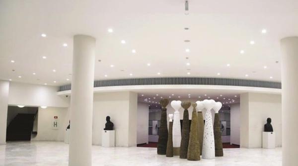 expozitie inovatoare cu bunuri restaurate din colectia teatrului national bucuresti