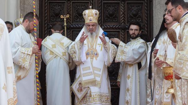 patriarhul daniel a avut dreptate orban n a prins craciunul la palatul victoria