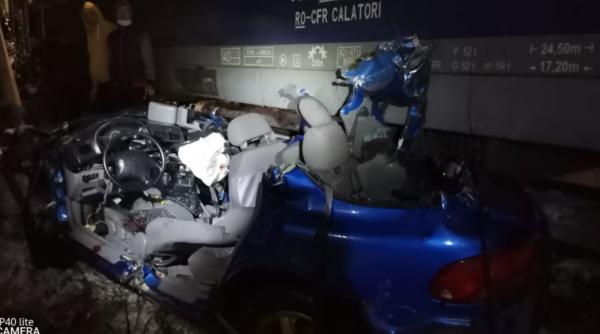 accident teribil in suceava o masina a fost spulberata de tren o femeie a murit si alte trei persoane sunt ranite