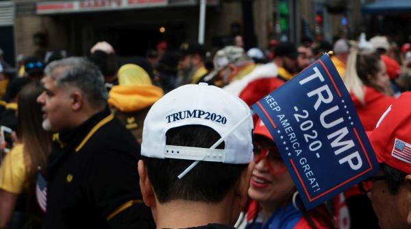 bataie intre suporterii lui trump si membri ai black lives matters