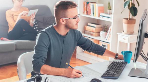 cum sa fii un freelancer productiv cum iti construiesti o strategie de succes pe termen lung