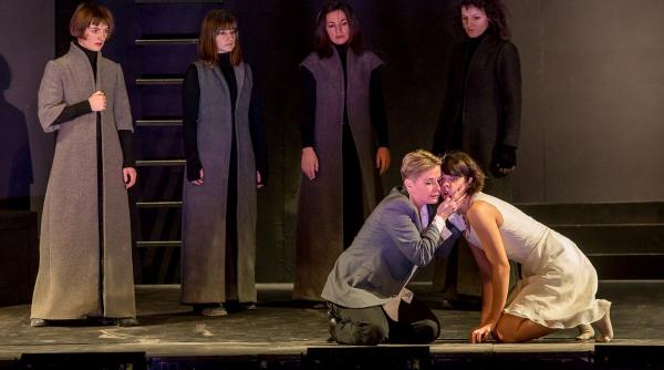 a treia premiera a stagiunii restul l ati vazut deja la cinema