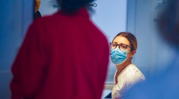 a inceput vaccinarea anti covid