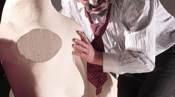 avarul se intoarce de revelion pentru o intalnire online la teatrul tamasi aron din sfantu gheorghe