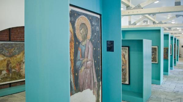 tablouri de sute de mii de euro si recorduri de pret la carti si icoane in licitatiile din 2020