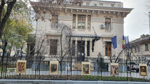 expozitia sarbatori de iarna in colectiile bibliotecii metropolitane bucuresti