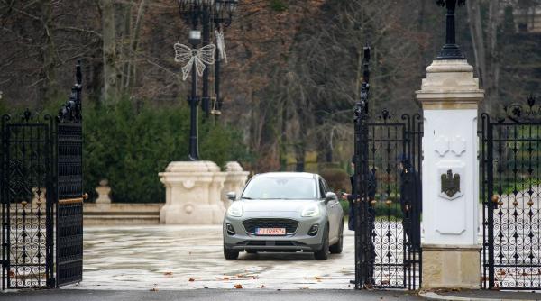 frenezia cheltuielilor a pornit din wc uri si a ajuns pana la restaurare de palat pe ce au spart banii primii 3 oameni din stat in anul 1 al molimei