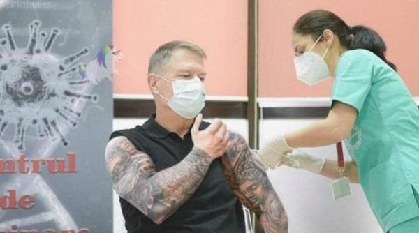 reactii dupa vaccinarea presedintelui klaus iohannis noul brand de tara top al meme urilor
