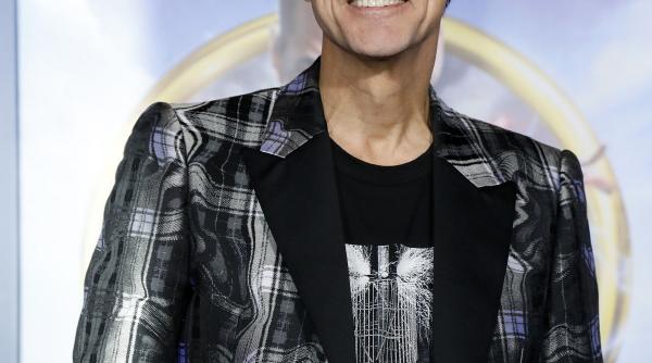 jim carrey a implinit 59 de ani