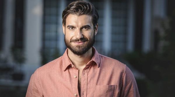 prezentatorul burlacul razvan fodor cred in dragoste la prima vedere dar abia de acolo incepe munca