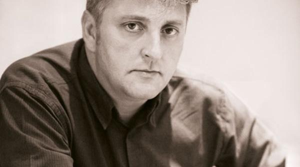 cu mana in buzunarul romanilor