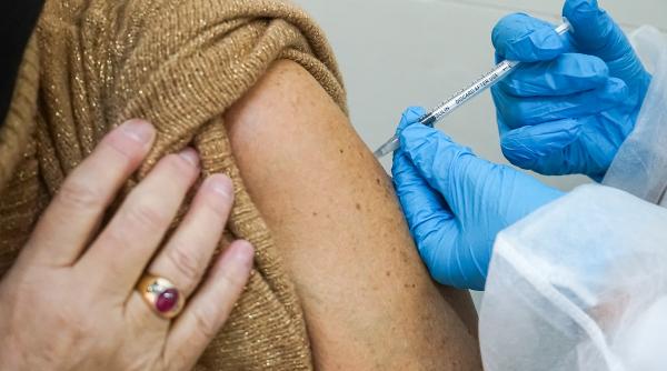 caai romani s au programat pana acum la vaccinare