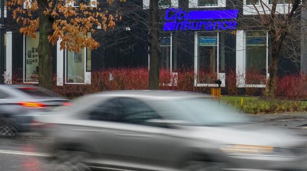 asf ii disciplineaza pe sefii city insurance cu amenzi record