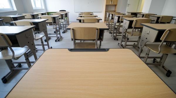 guvernul a restrans dreptul la educatie prin incalcarea legislatiei ue si a constitutiei