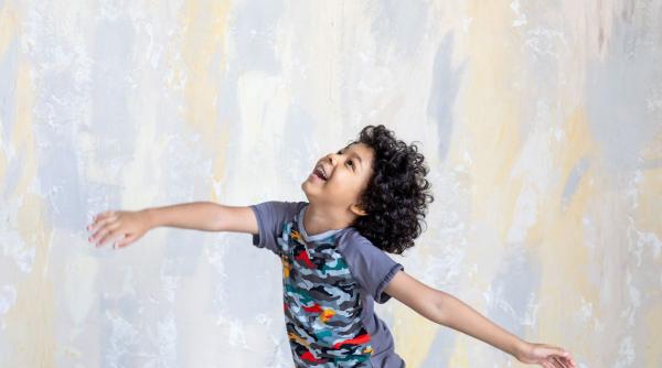 cum sa iti imbraci copilul atunci cand e in casa cele mai potrivite haine pentru bebelusi de interior