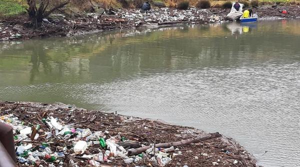 garda de mediu bihor a descoperit mai multe gropi de gunoi ilegale in doua arii naturale protejate