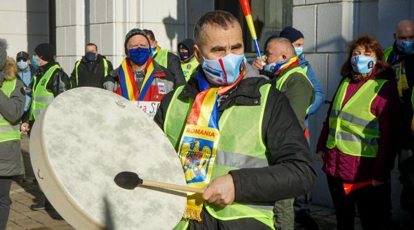 protest in fata ministerul finantelor sindicalistii cer salarii decente si pensii echitabile