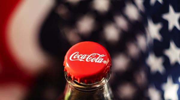 compania coca cola testeaza primele recipiente din hartie