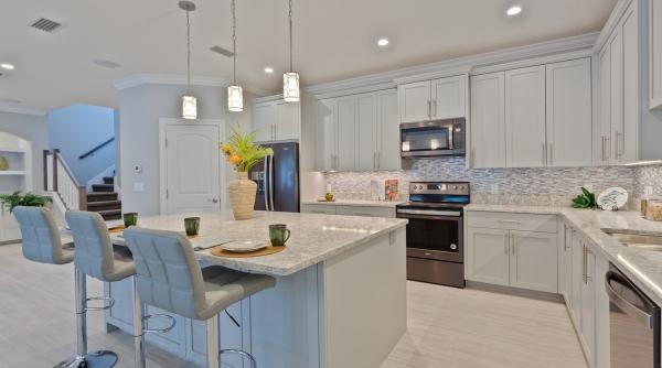 p top 5 elemente esentiale intr o bucatarie plina de stil si de lux