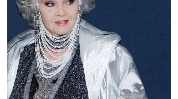 o cariera de exceptie reflectata intr o expozitie eveniment la palatul sutu margareta paslaru longevitate creatoare