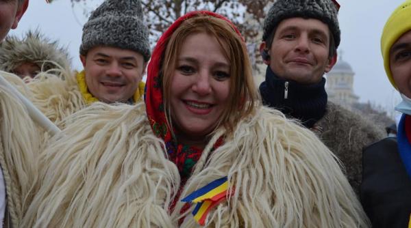 spargere la sediul partidului din care face parte senatoarea diana sosoaca un usb stick cu informatii despre adversarii politici disparut