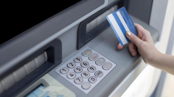 un parlamentar roman sustine ca a fost discriminat intr o banca din galati