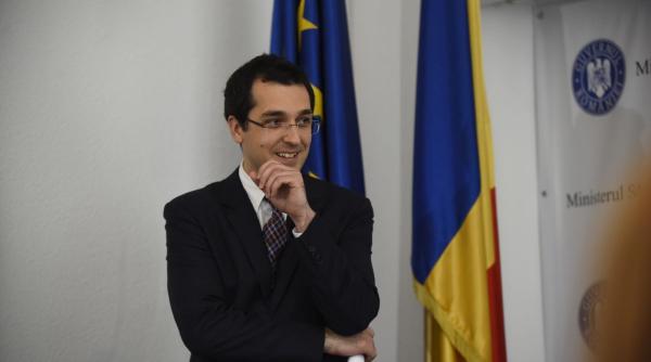 fabrica de posturi de la varful ministerului sanatatii 5 secretari de stat si 23 de consilieri ai ministrului vlad voiculescu