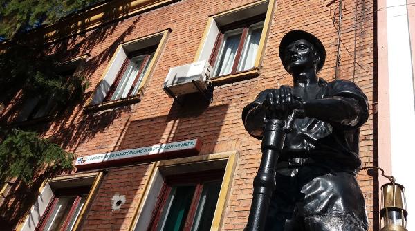 directorul general de la complexul energetic hunedoara castiga din birou cat zece mineri de la lupeni in subteran