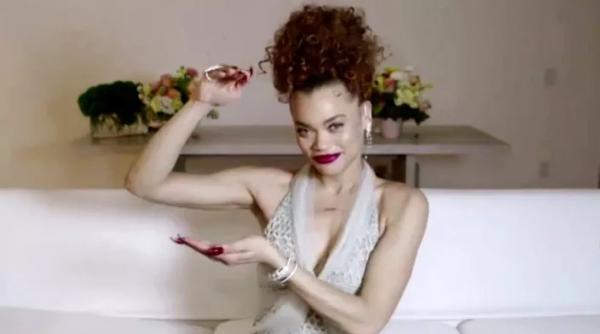 la golden globes triumfa nomadland si the crown