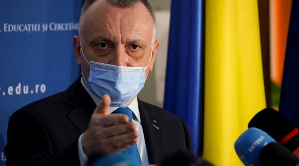 sorin cimpeanu evaluarile pentru clasele a doua a patra si a sasea vor fi organizate cel mai probabil in aprilie