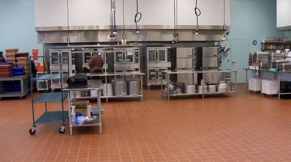 p reduceri masive la unele dintre cele mai bune echipamente pentru bucatarii profesionale