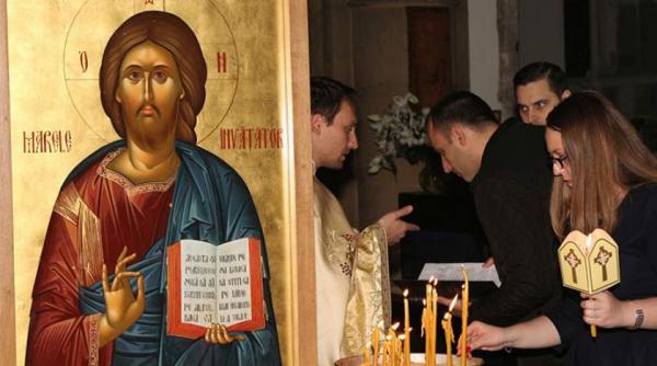 mesaj catre autoritati lasati bisericile deschise de paste