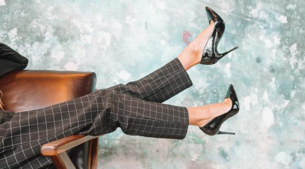 acestia sunt cei mai eleganti pantofi din piele pentru dama