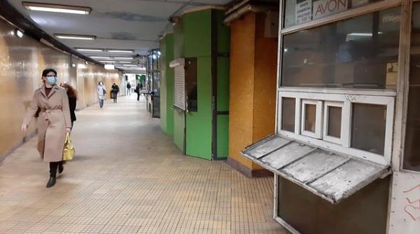 primarul sectorului 2 prezent la desfiintarea spatiilor comerciale de la metrou stefan cel mare nu exista nicio autorizatie de construire