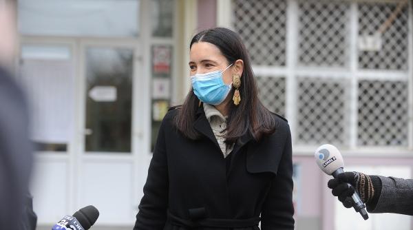 clotilde armand vrea sa achizitioneze servicii juridice in litigiile rezultate in urma reorganizarii aparatului sau de specialitate