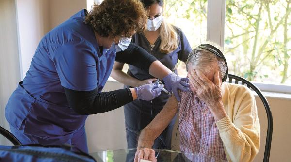 nedeplasabilii fug mai repede decat caravana de vaccinare