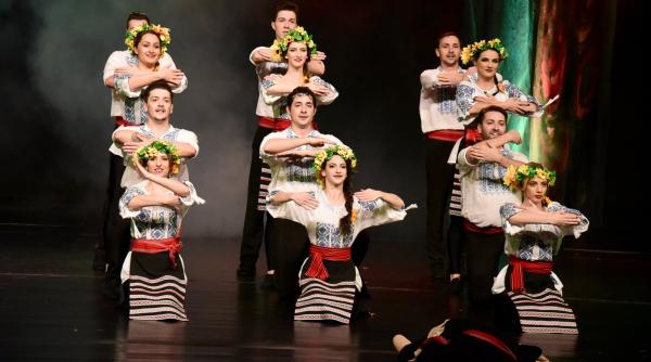 artistii teatrului muzical ambasadorii reprezinta romania la competitia internationala golden dance