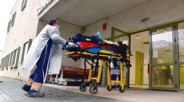 mortii pandemiei sunt 75 000 de decese nu 25 000