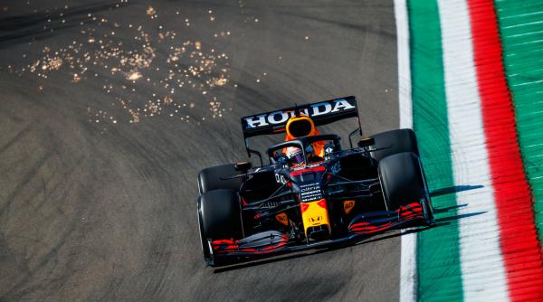 max verstappen a castigat cursa de formula 1 de la imola hamilton conduce clasamentul general