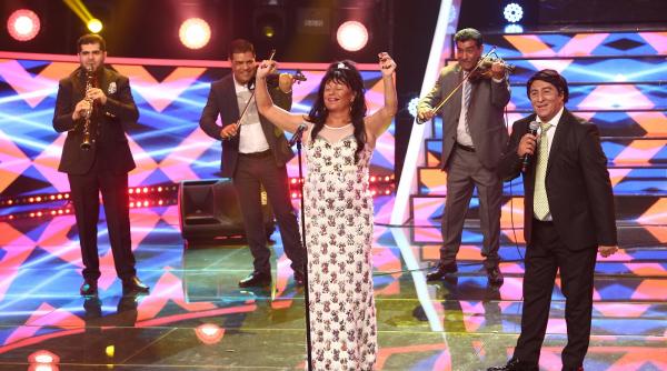 de la filarmonica din praga pe scena te cunosc de undeva