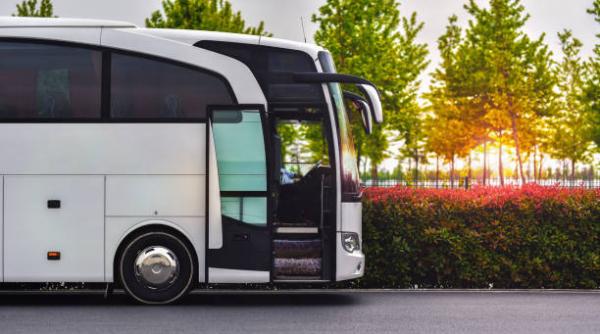 p transcar srl servicii europene de transport si inchiriere autocare si microbuze