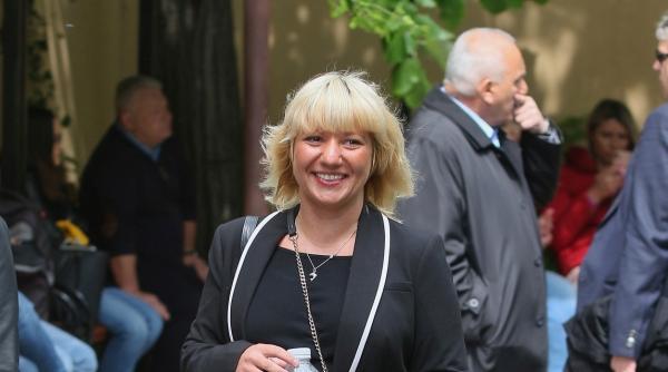 camelia bogdan interventii pentru obtinerea unui pasaport de serviciu ca sa scape de carantina