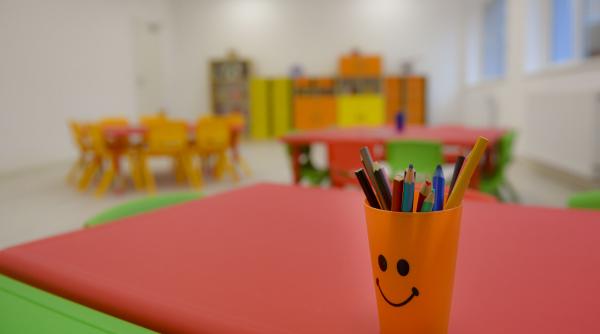 guvernul da 10 lei in plus la tichetele de cresa