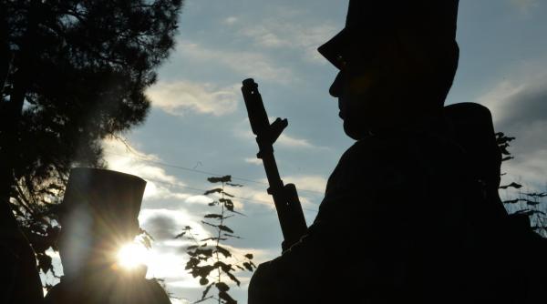 primii militari romani s au intors din afganistan