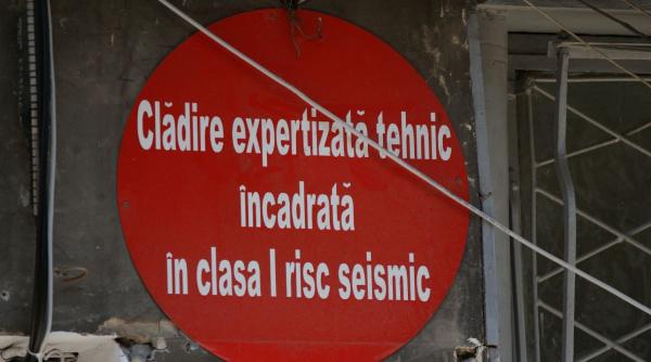 reincep lucrarile de consolidare ale cladirilor simbol ale capitalei